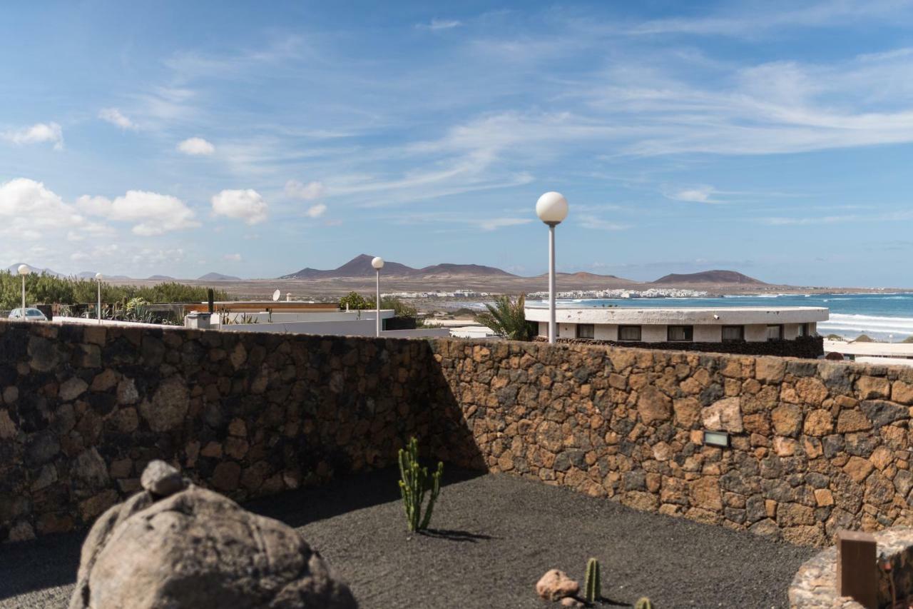 Villa Taguluche Famara Exteriör bild