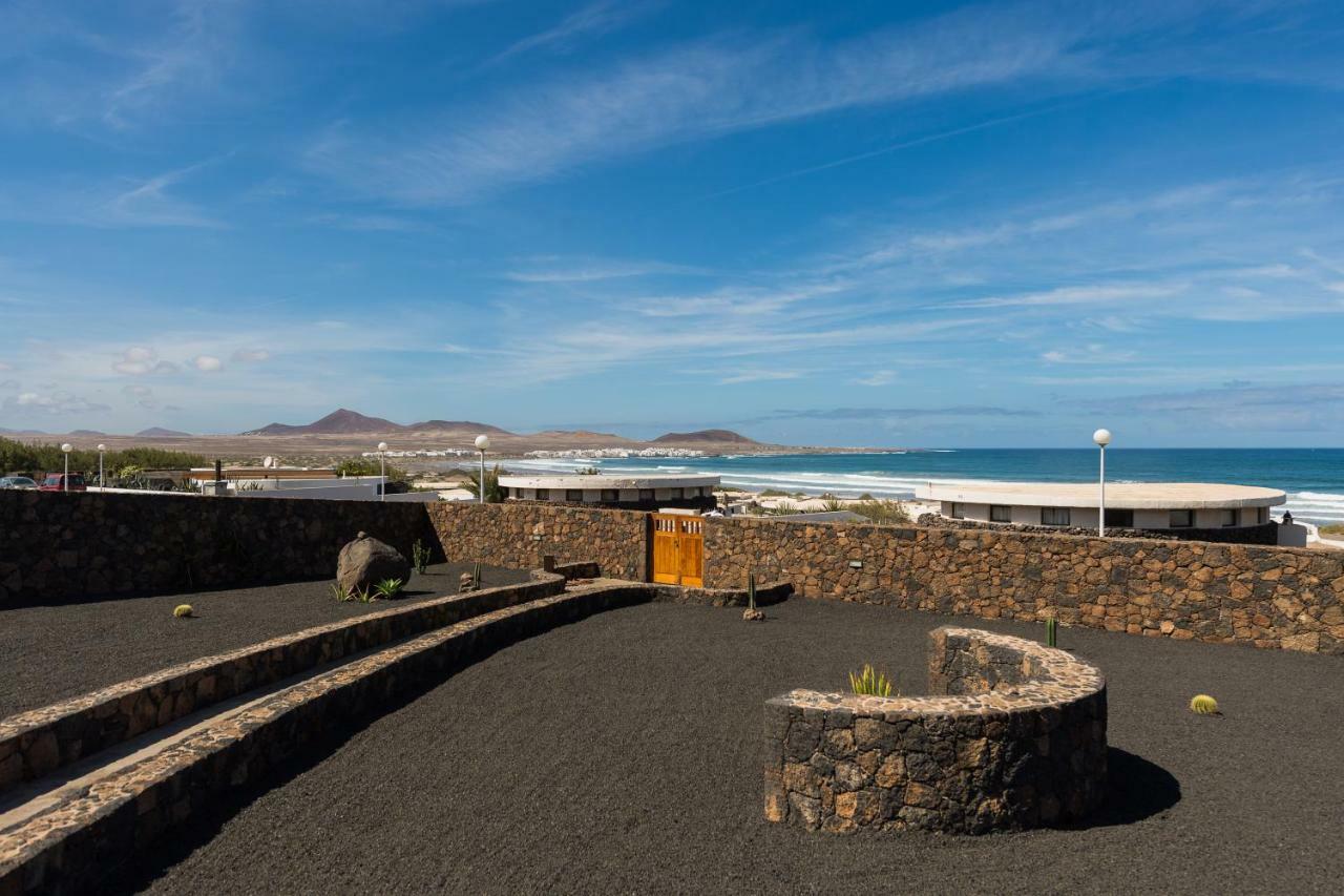 Villa Taguluche Famara Exteriör bild