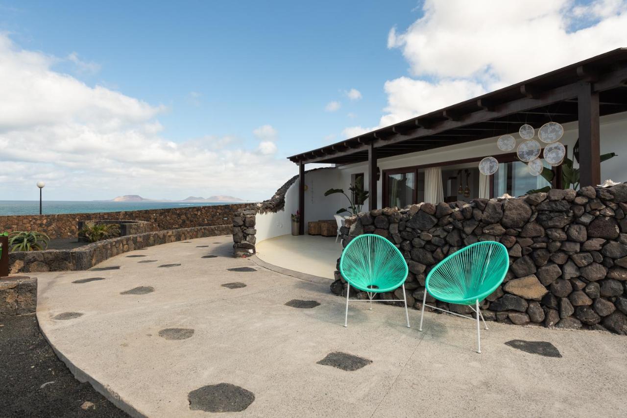 Villa Taguluche Famara Exteriör bild